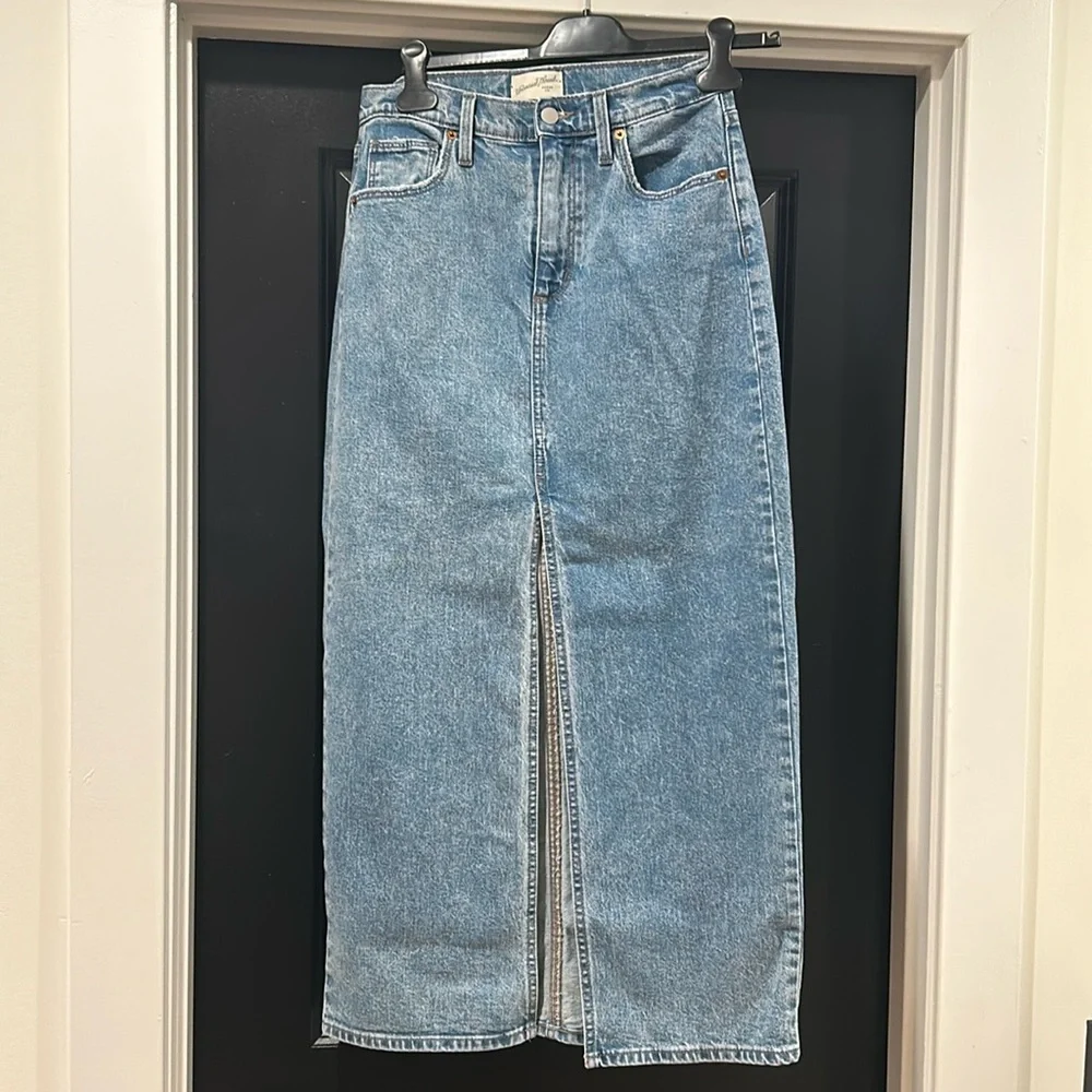 Front slit denim skirt NEW sz6 - Picture 1 of 4